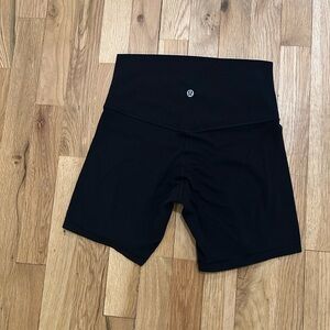 Lululemon Align High Rise 6”